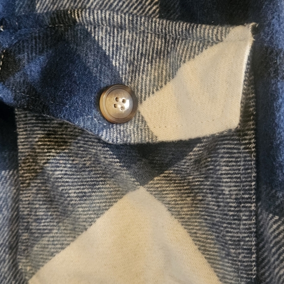 Blue and white plaid fleece shacket - Picture 2 of 5